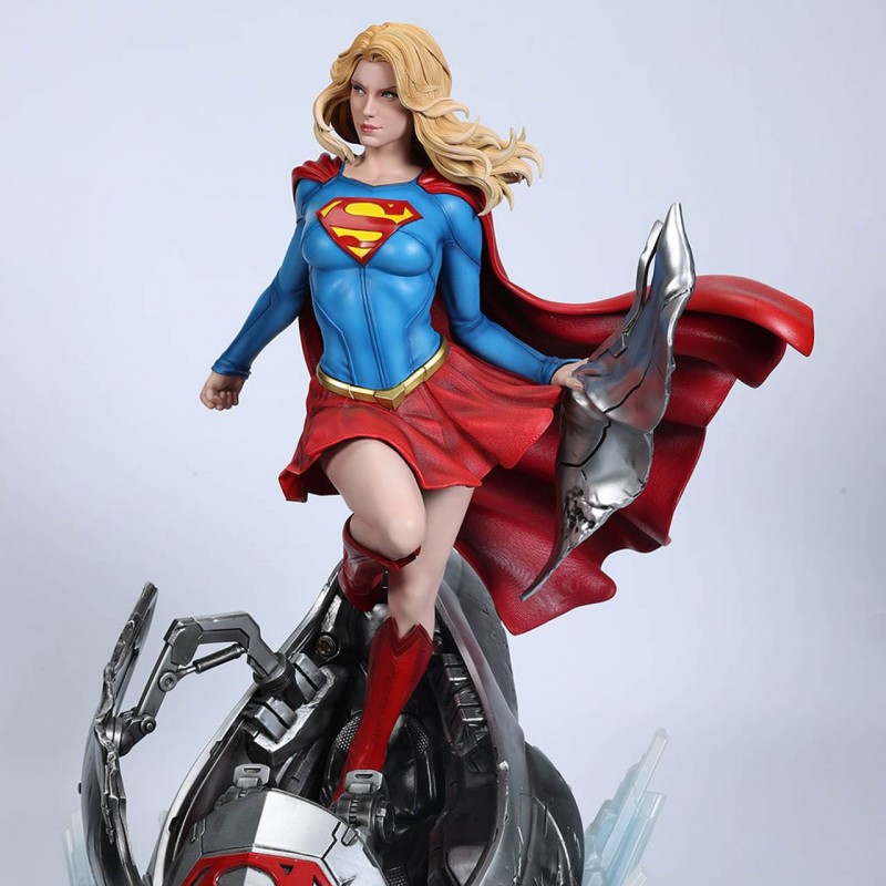 Supergirl - DC Comics - 1/4 Scale Premium Statue