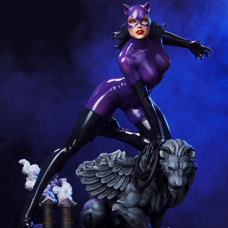 Catwoman (Purple Edition) - DC Comics - 1/4 Scale Maquette