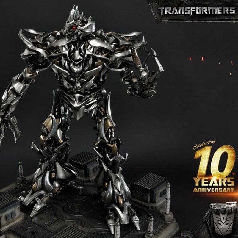 Megatron - Transformers - Polystone Statue
