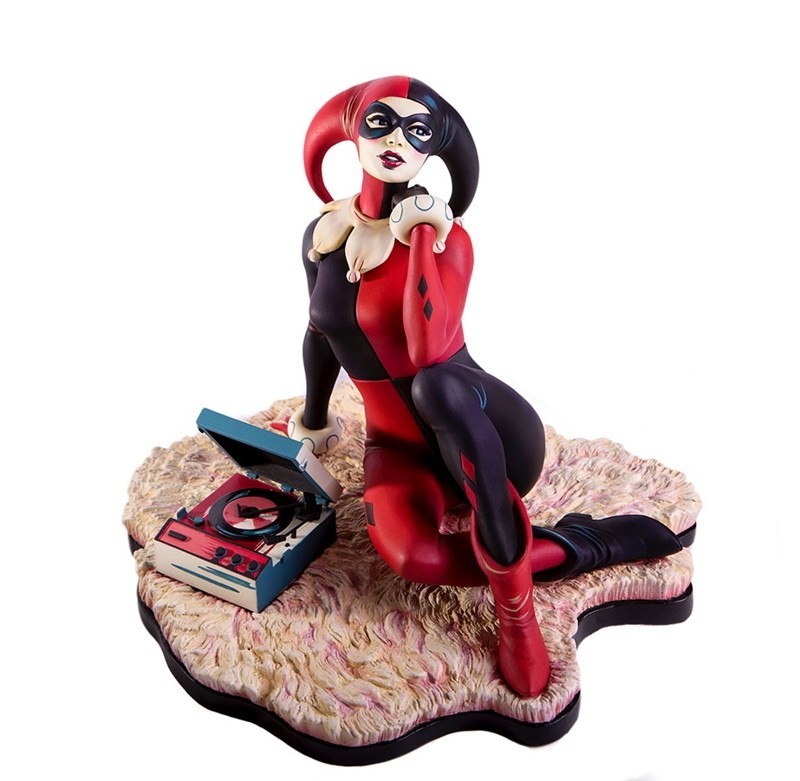 Harley Quinn Waiting For My J Man - Polystone Statue