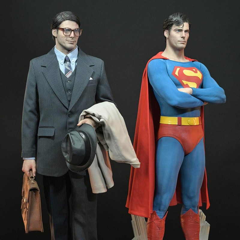 Superman Dual Set - Superman (1978) - 1/3 Scale Hyperreal Statue