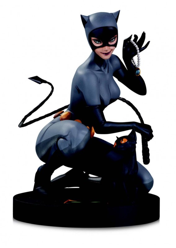 Catwoman by Stanley Lau - DC Comics Cover Girls - Resin Statue