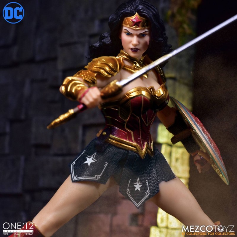 Wonder Woman - DC Universe - 1/12 Scale Figur