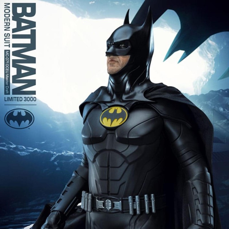 Batman Modern Suit - Flash - Master Craft Statue