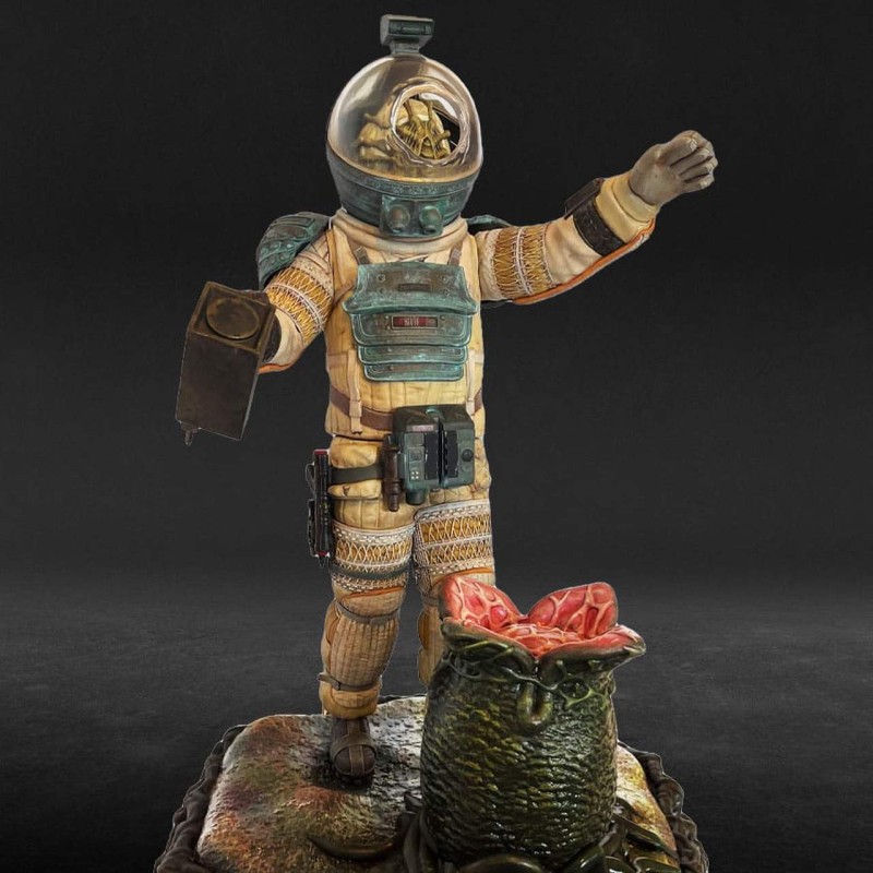 Officer Kane - Alien - 1/4 Scale Statue