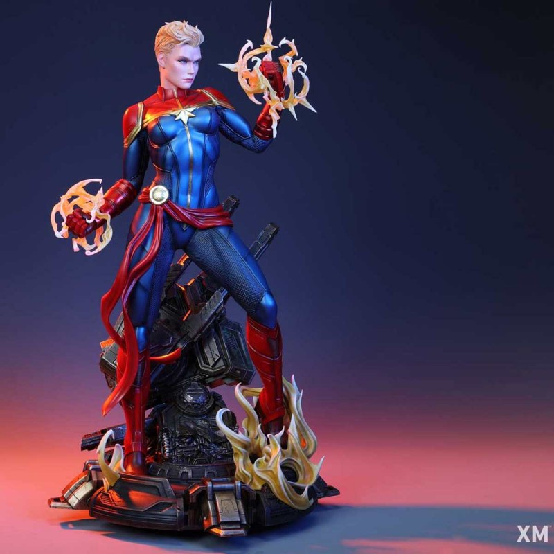 Captain Marvel - Marvel Comics - 1/4 Scale Premium Statue