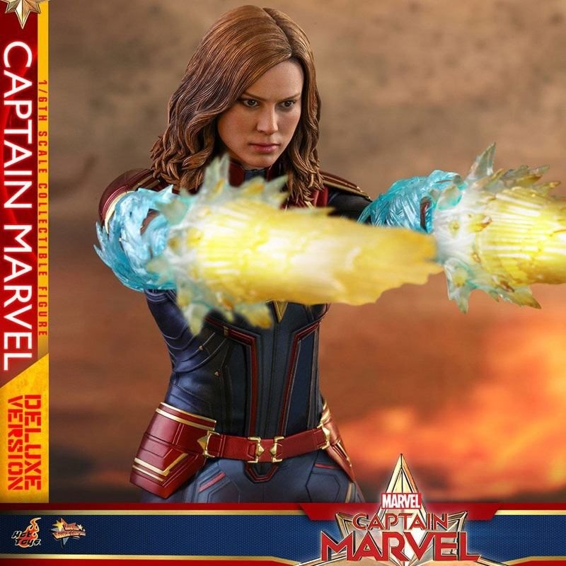 Captain Marvel Deluxe Version - Captain Marvel - 1/6 Scale Figur