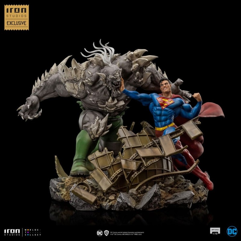 Superman vs Doomsday by Ivan Reis - DC Comics - 1/10 Scale Diorama