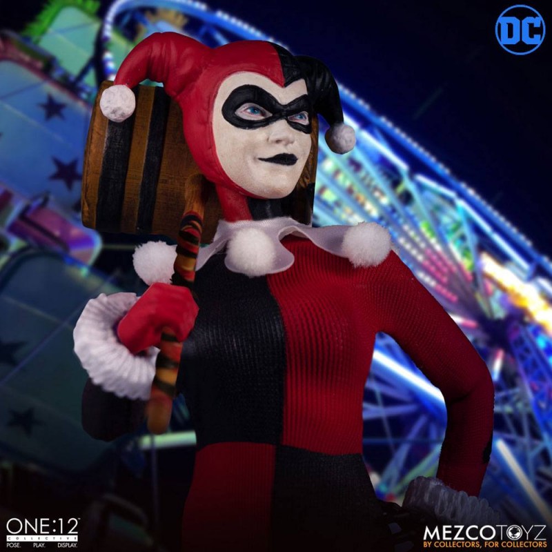 Harley Quinn Deluxe Edition - DC Universe - 1/12 Scale Figur