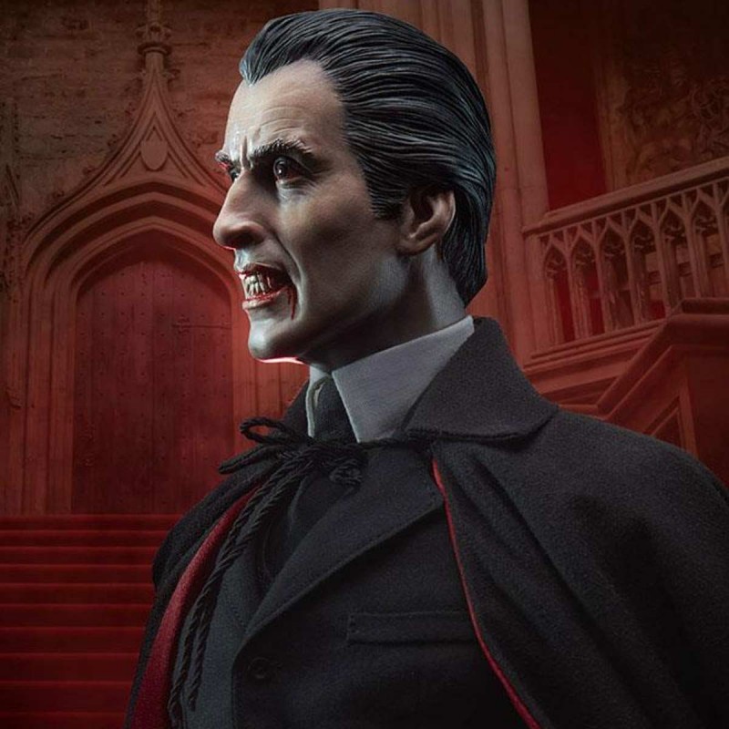 Dracula (Christopher Lee) - Dracula - Premium Format Statue