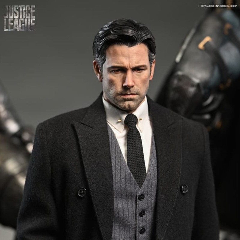 Bruce Wayne (Ben Affleck) - Justice League - 1/4 Scale Statue