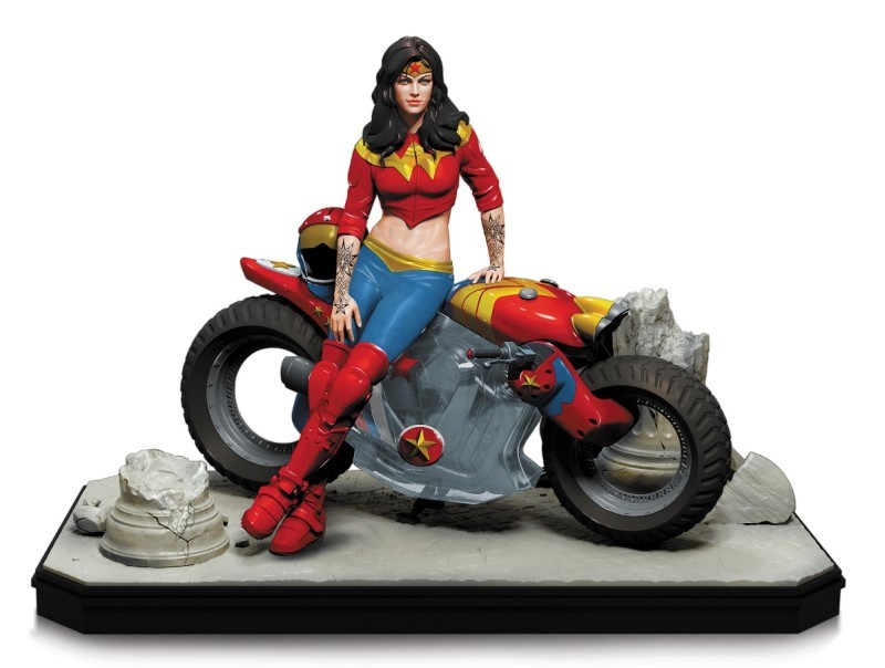 Wonder Woman - Gotham City Garage - Resin Statue