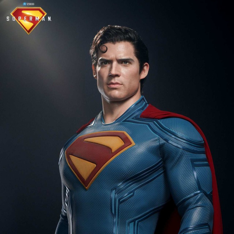 Superman - Superman 2025 - Life-Size Statue