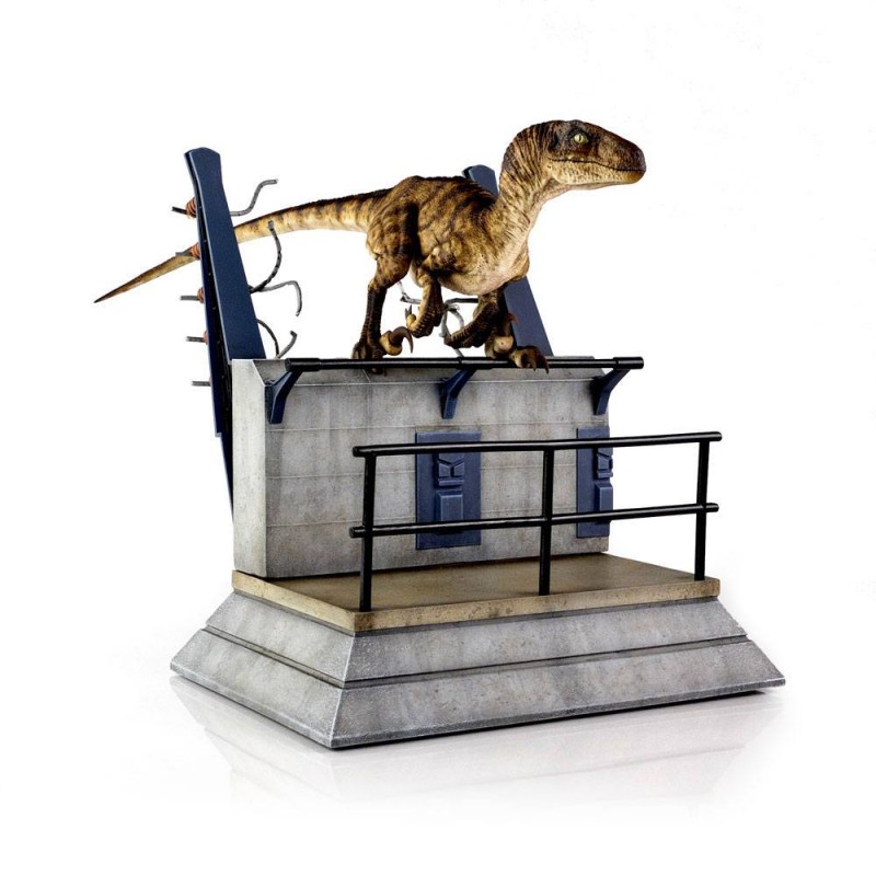 Breakout Raptor - Jurassic Park - Resin Statue