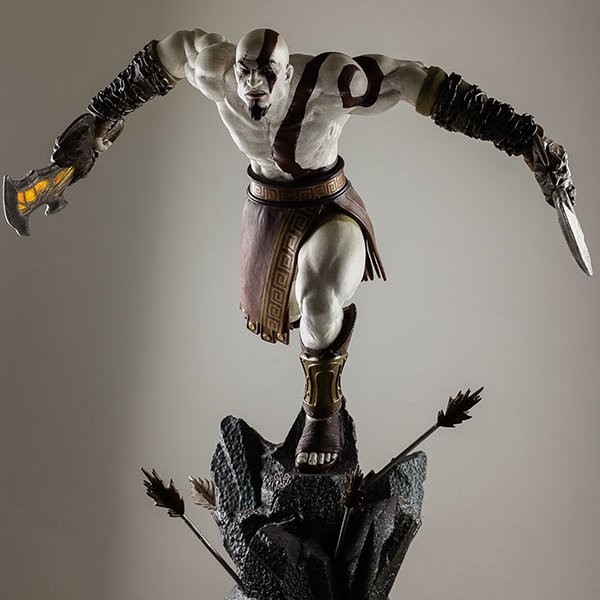 Lunging Kratos - God of War - 1/4 Scale Statue